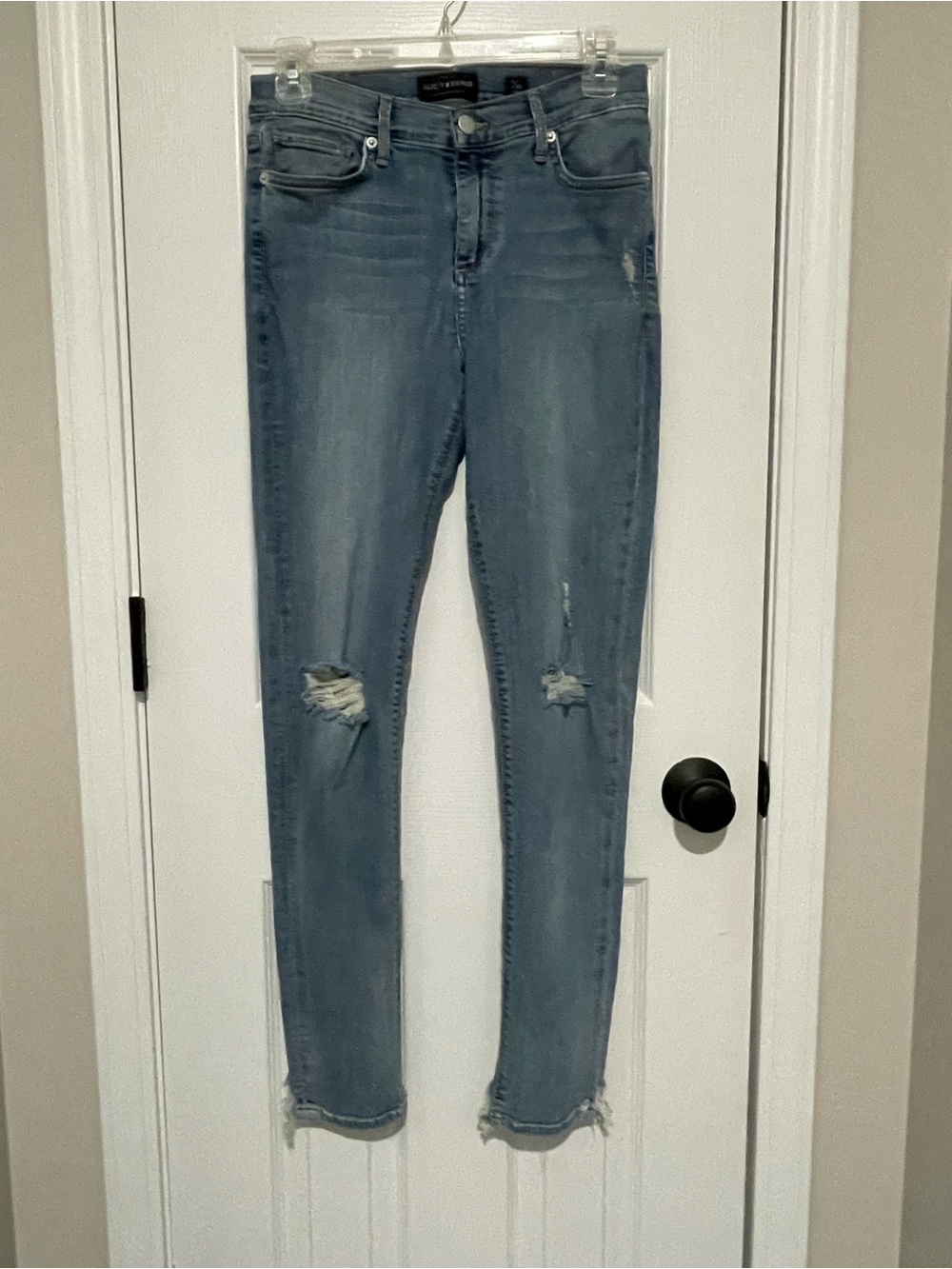 Lucky Brand Distressed Brooke Legging Jeans